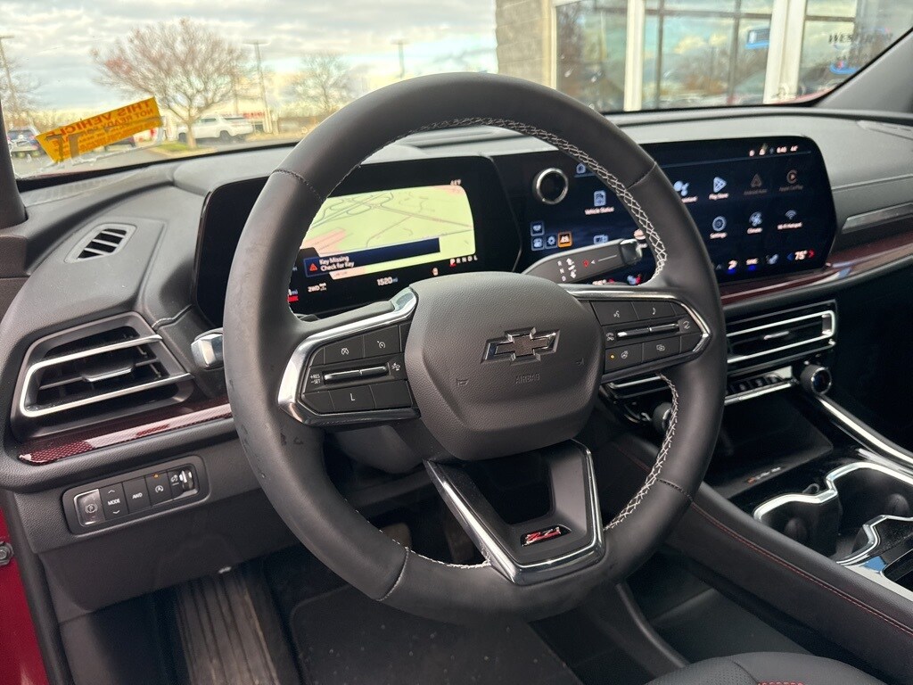 Used 2024 Chevrolet Traverse Z71 SUV