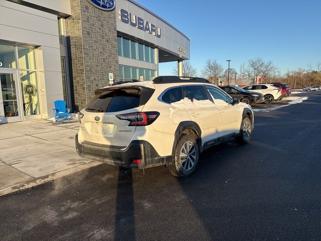 Used 2023 Subaru Outback Premium SUV