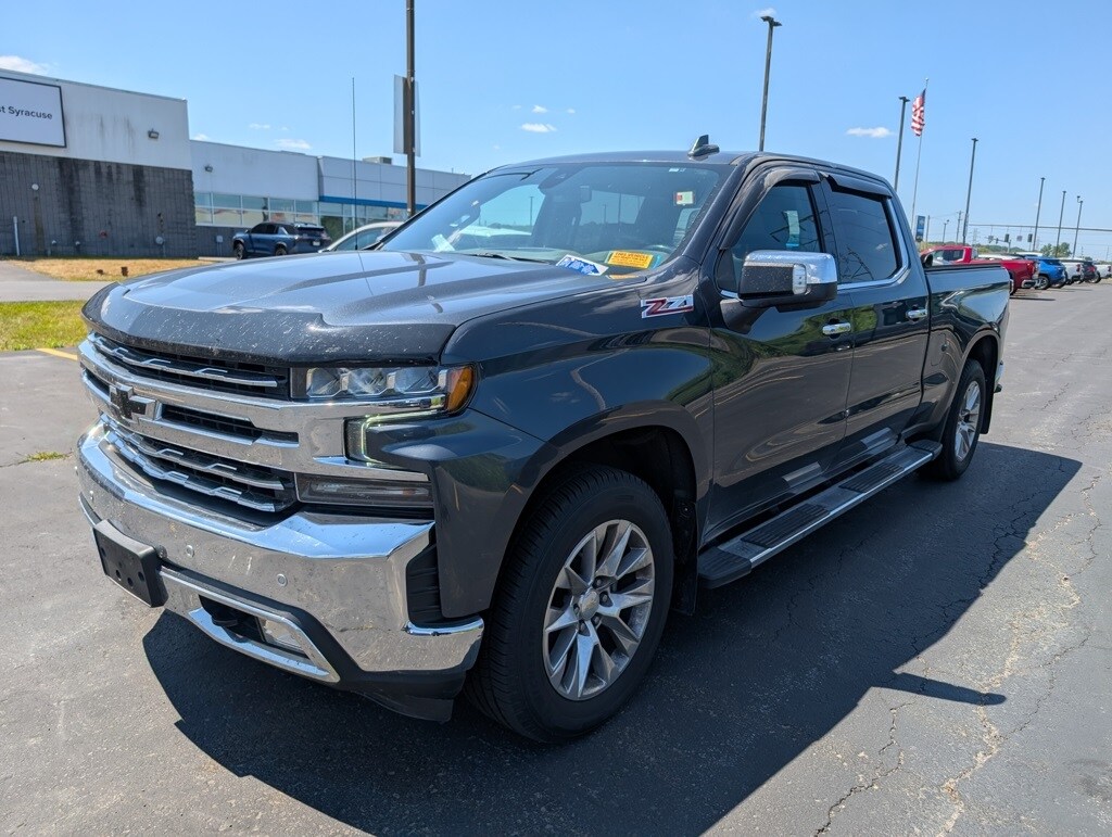 2021 Chevrolet Silverado 1500 LTZ photo 3