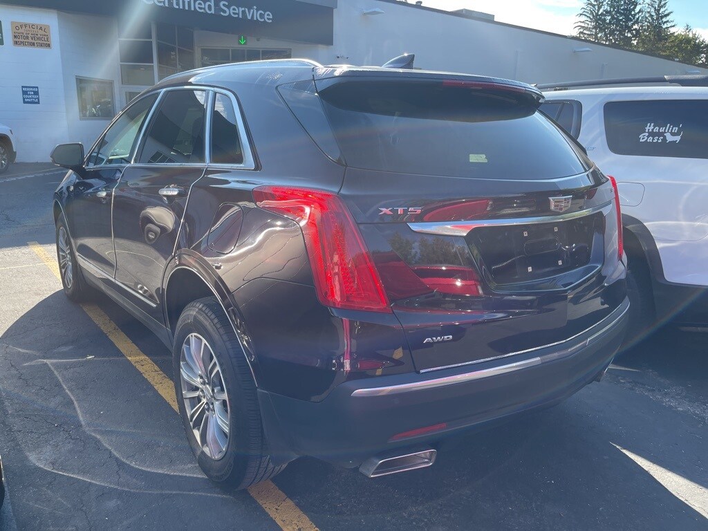 2018 Cadillac XT5 Luxury photo 3