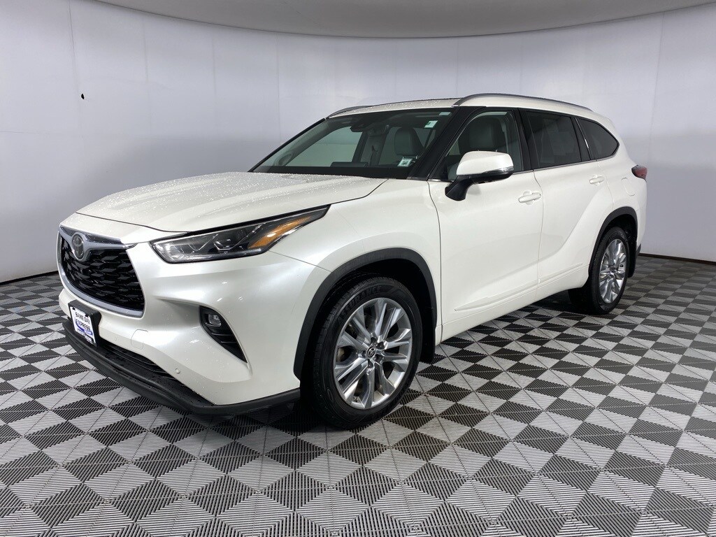 Used 2020 Toyota Highlander Limited SUV