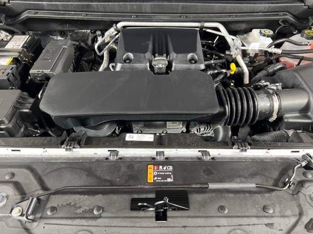 2024 Chevrolet Colorado Z71 photo 3