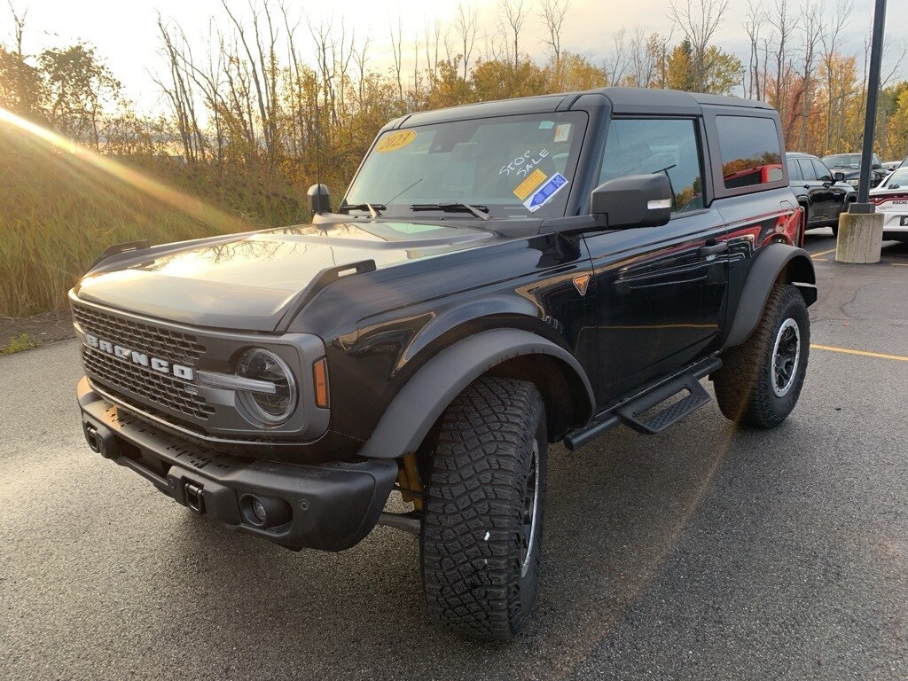 2023 Ford Bronco Outer Banks photo 4