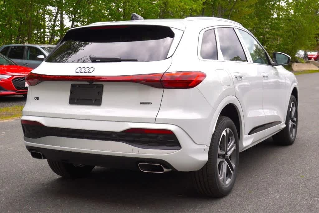new 2025 Audi Q5 car, priced at $59,980