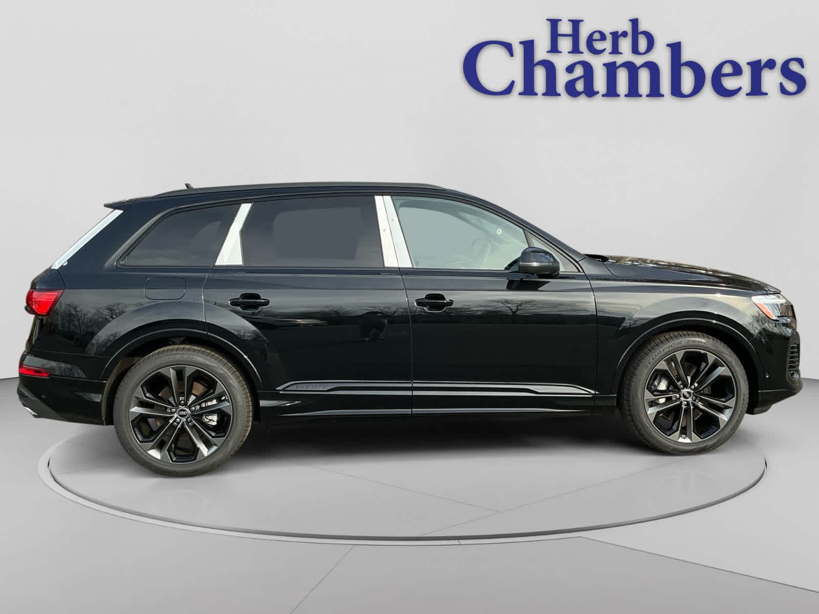 new 2026 Audi Q7 car, priced at $77,745