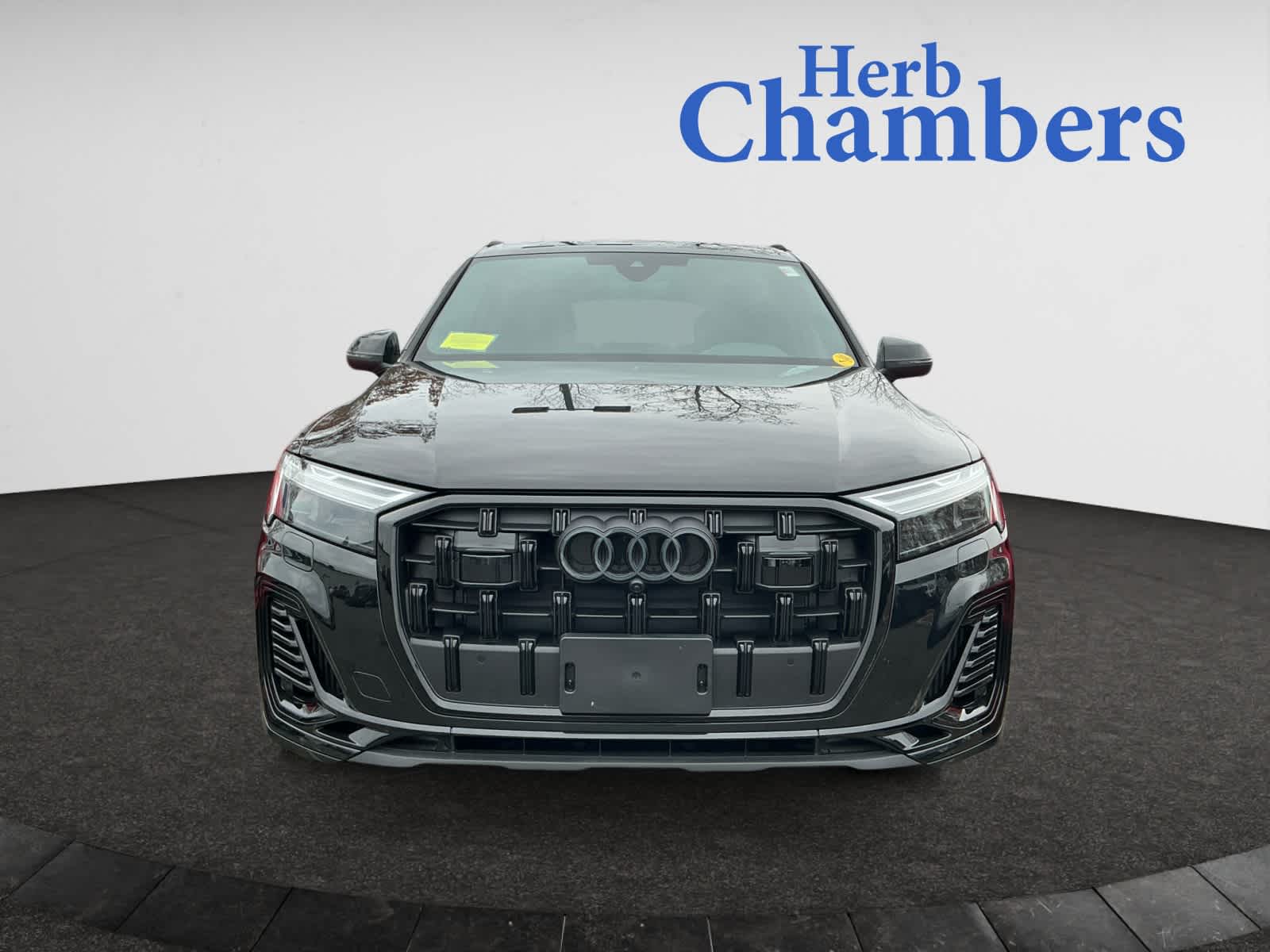 2025 Audi Q7 55 Premium photo 2