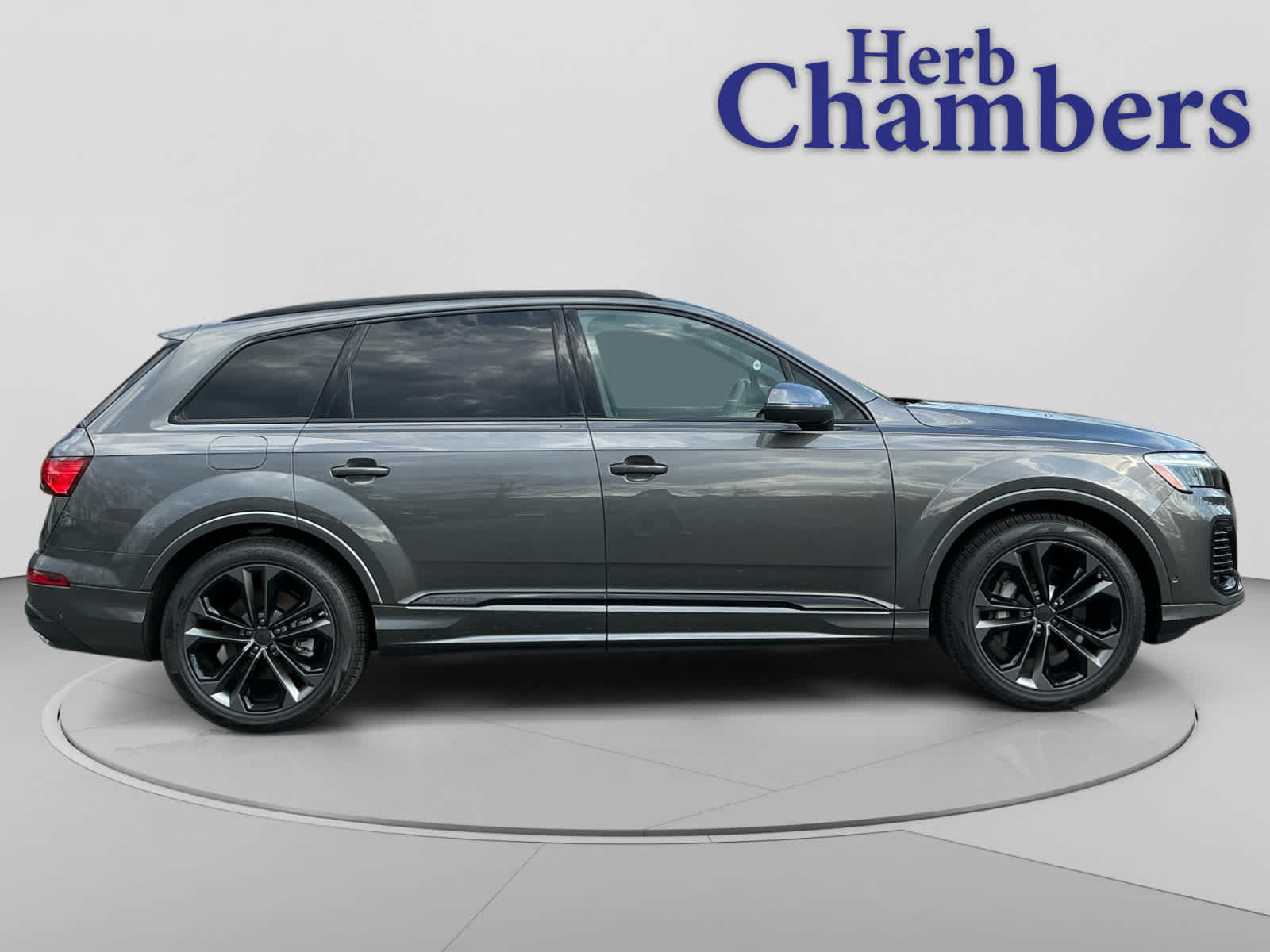 new 2026 Audi Q7 car, priced at $77,745