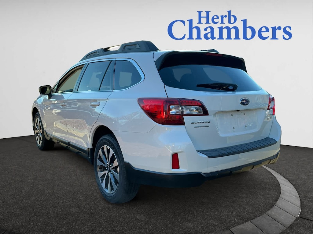 Used 2015 Subaru Outback 2.5i Limited w/Moonroof/KeylessAccess/Nav/EyeSight SUV