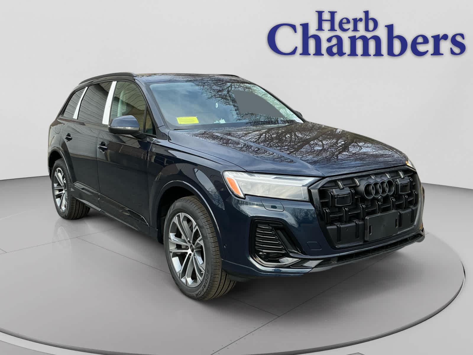 new 2026 Audi Q7 car, priced at $71,445