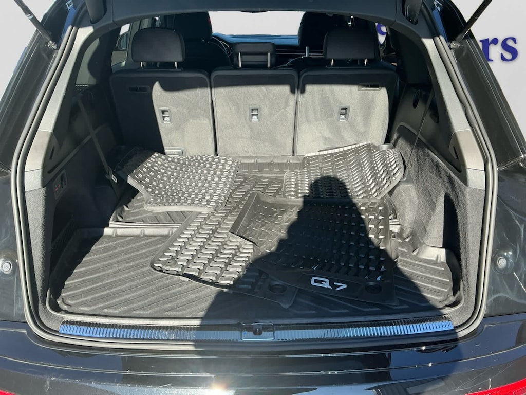 Used 2023 Audi Q7 45 Premium SUV