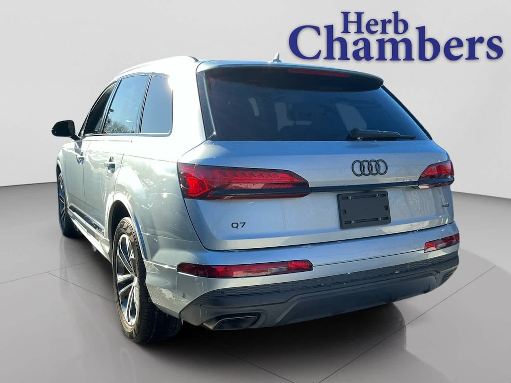 Used 2025 Audi Q7 45 Premium SUV
