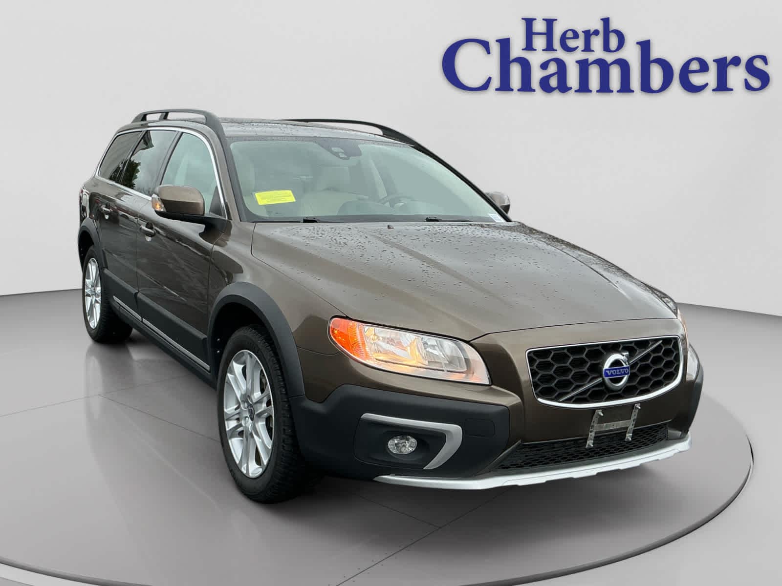 used 2016 Volvo XC70 car, priced at $11,499