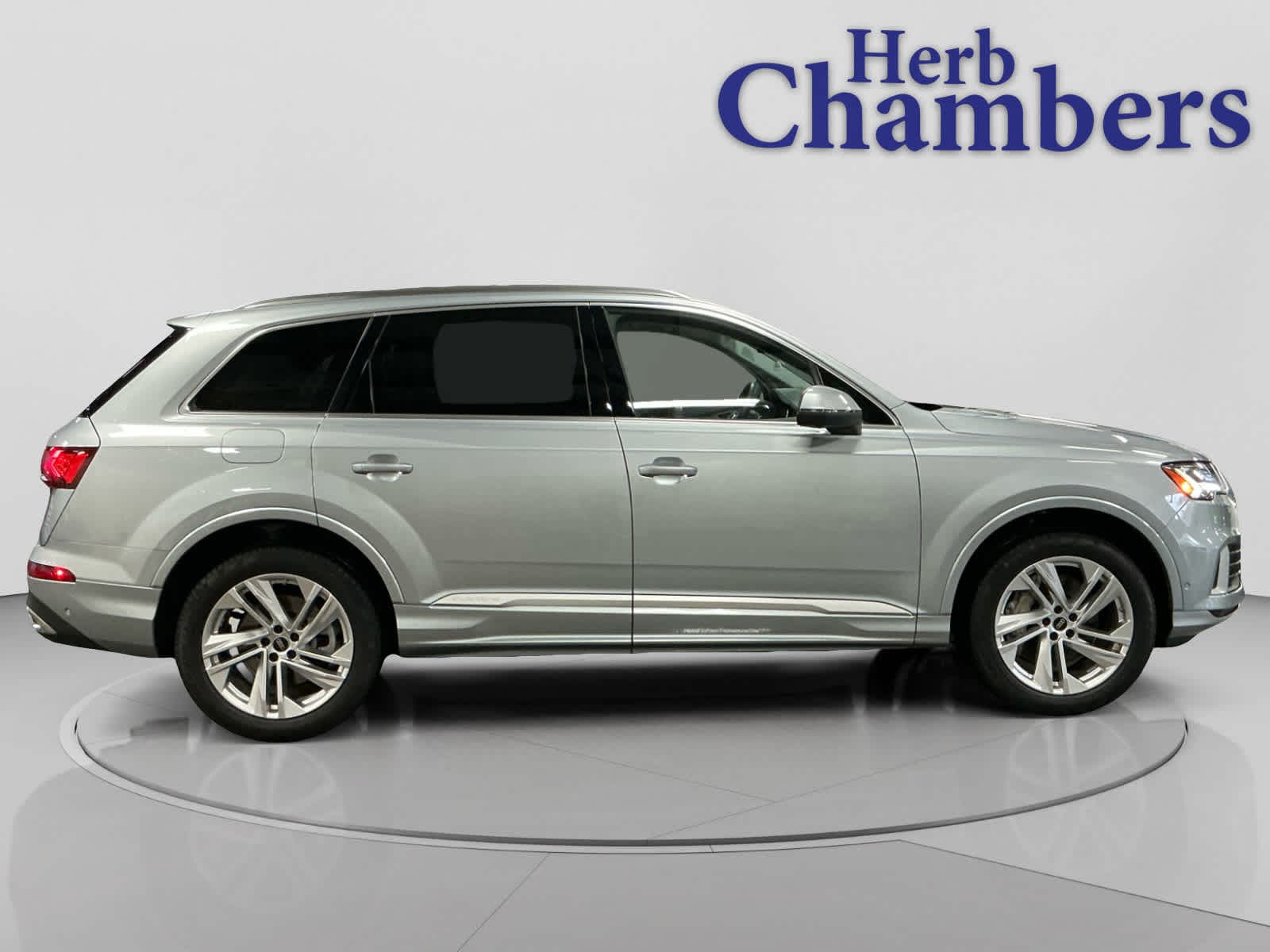 used 2023 Audi Q7 car, priced at $40,398