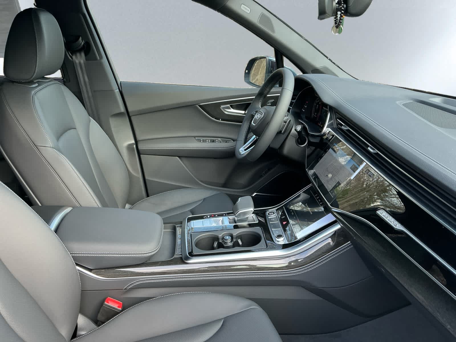 new 2026 Audi Q7 car, priced at $78,445