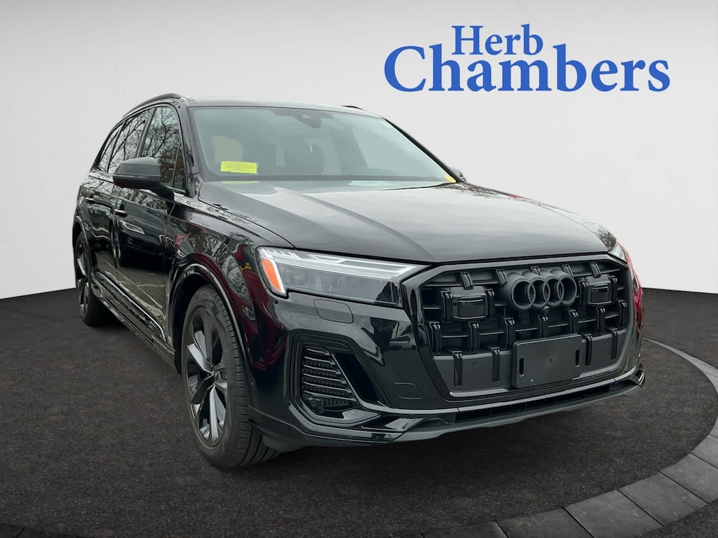 Certified 2025 Audi Q7 55 Premium SUV