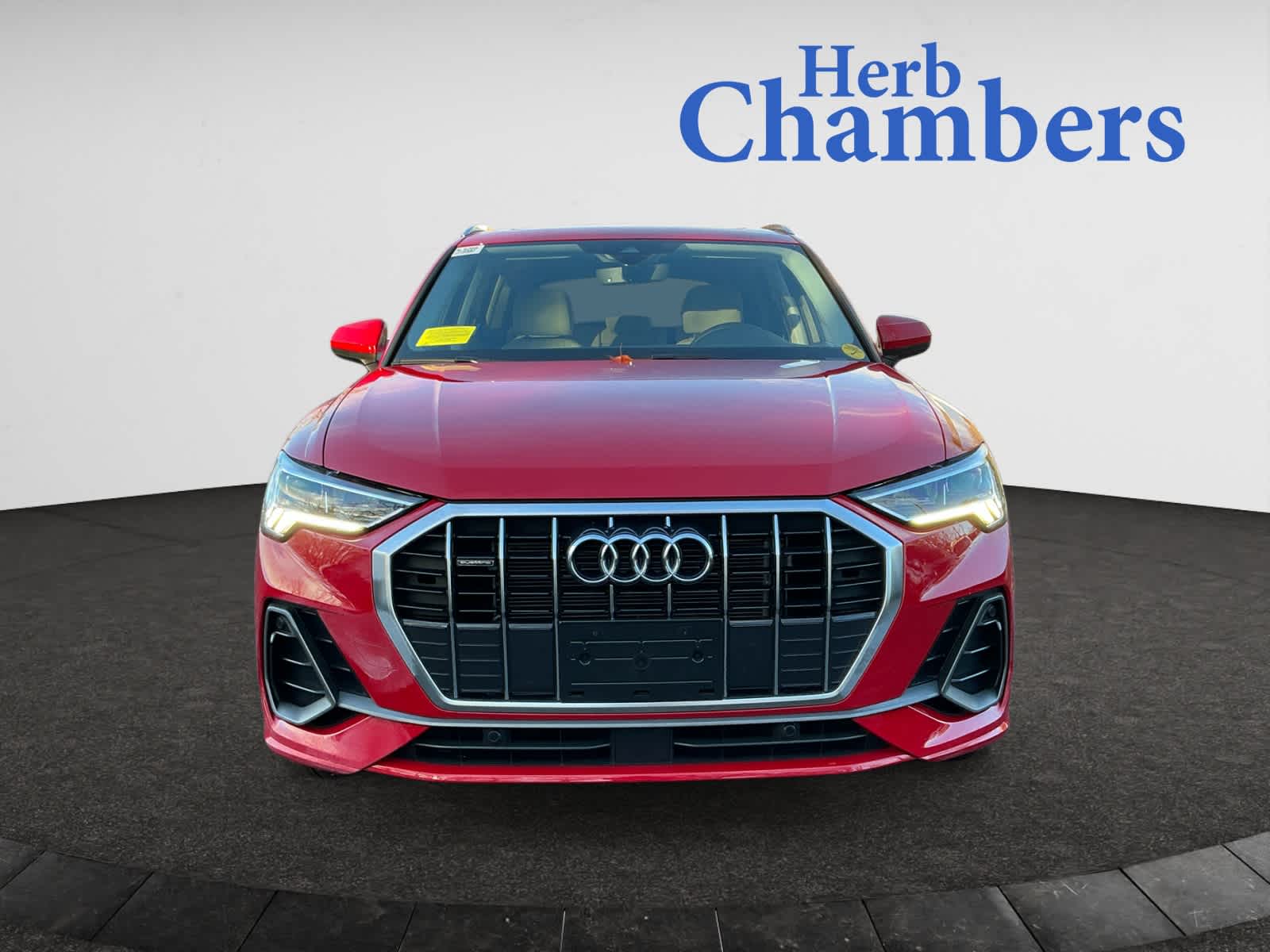 2025 Audi Q3 45 TFSI S line Premium photo 2