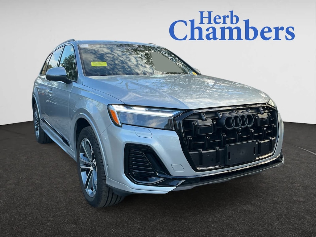 Certified 2025 Audi Q7 45 Premium SUV