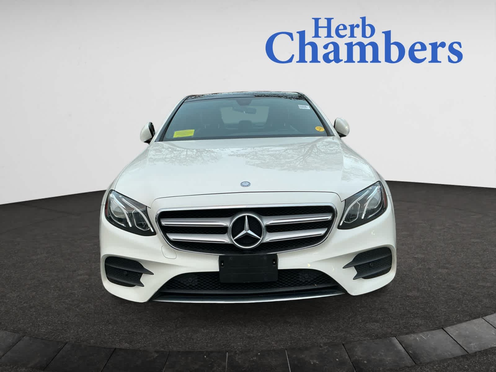 2017 Mercedes Benz E 300 4MATIC Sedan photo 2