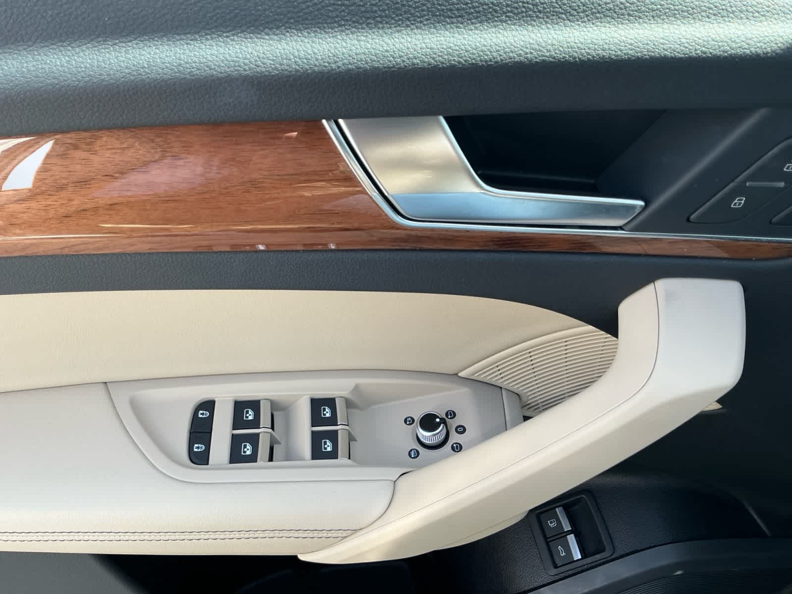 used 2023 Audi Q5 e car, priced at $39,749