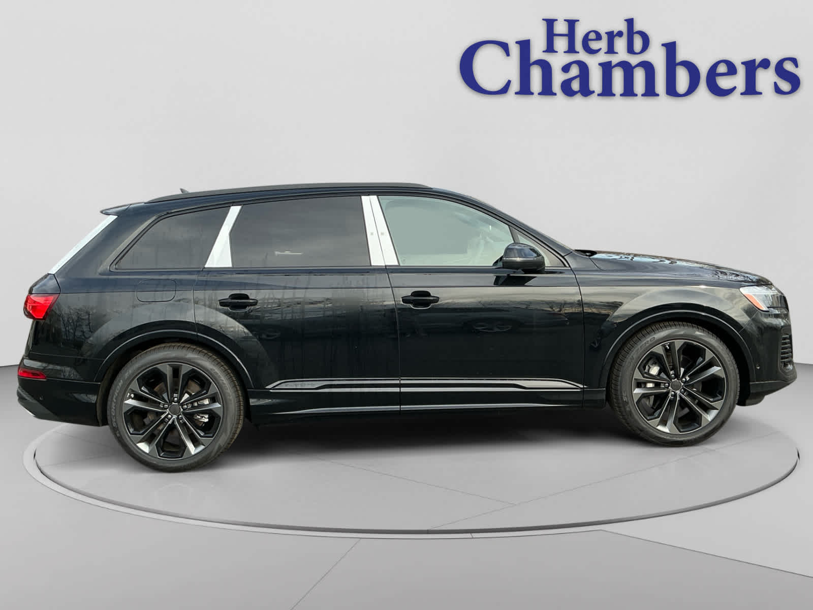 new 2026 Audi Q7 car, priced at $78,410