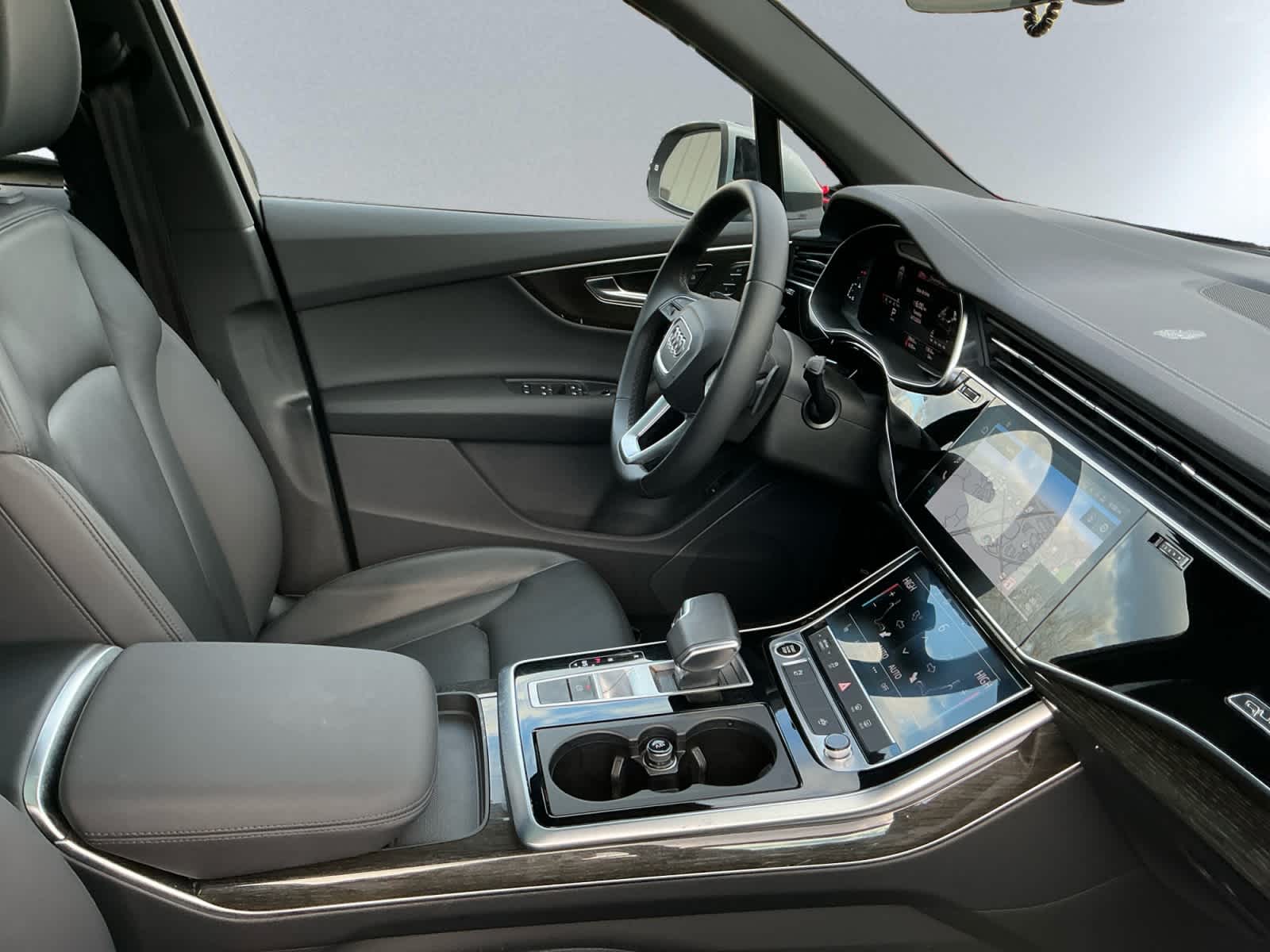 used 2023 Audi Q7 car, priced at $38,498