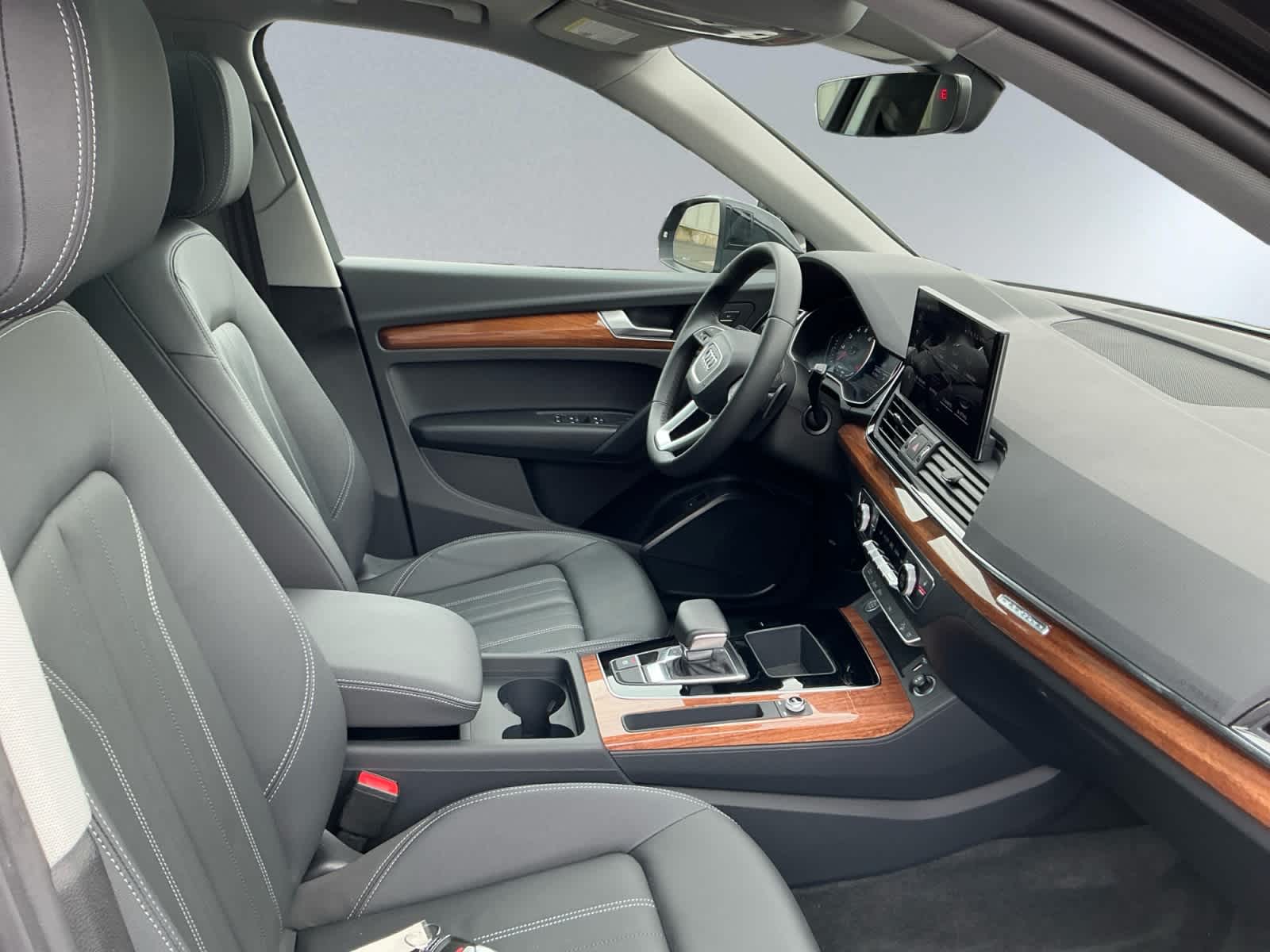 used 2023 Audi Q5 car, priced at $31,498