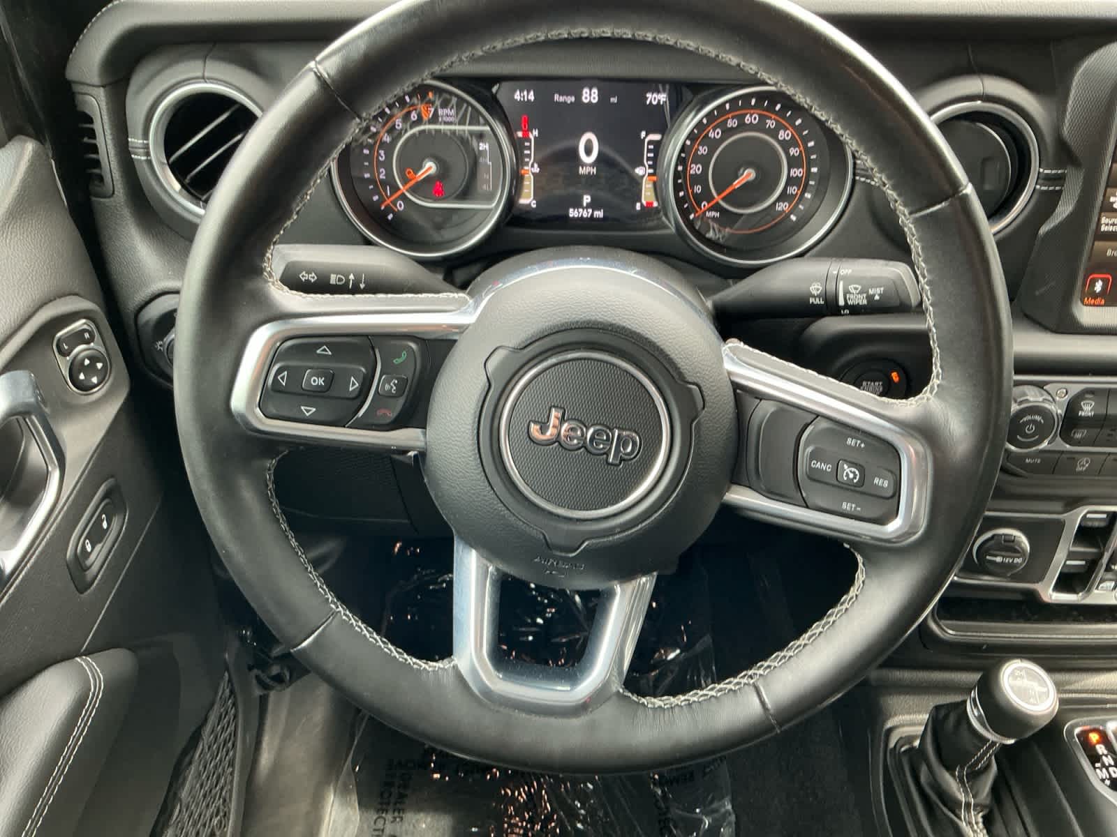 used 2022 Jeep Gladiator car, priced at $28,258
