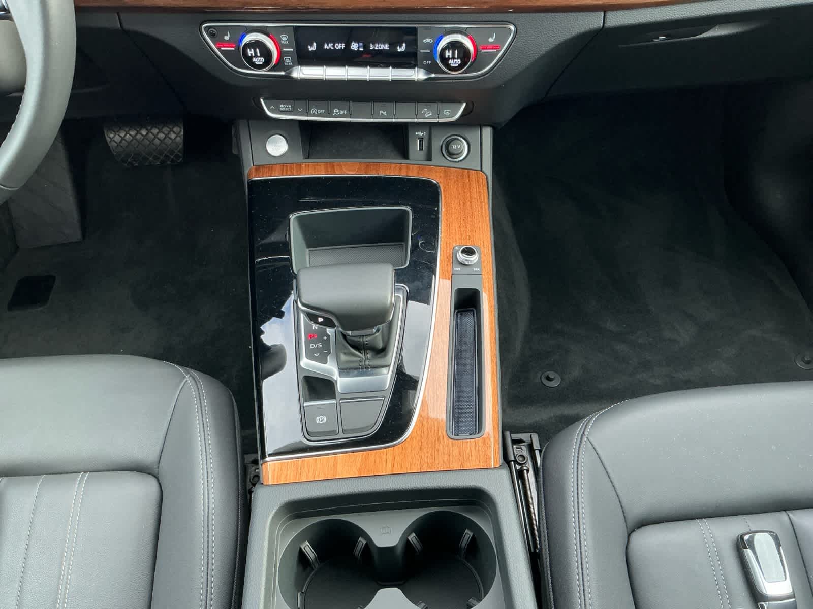 used 2023 Audi Q5 car, priced at $28,548