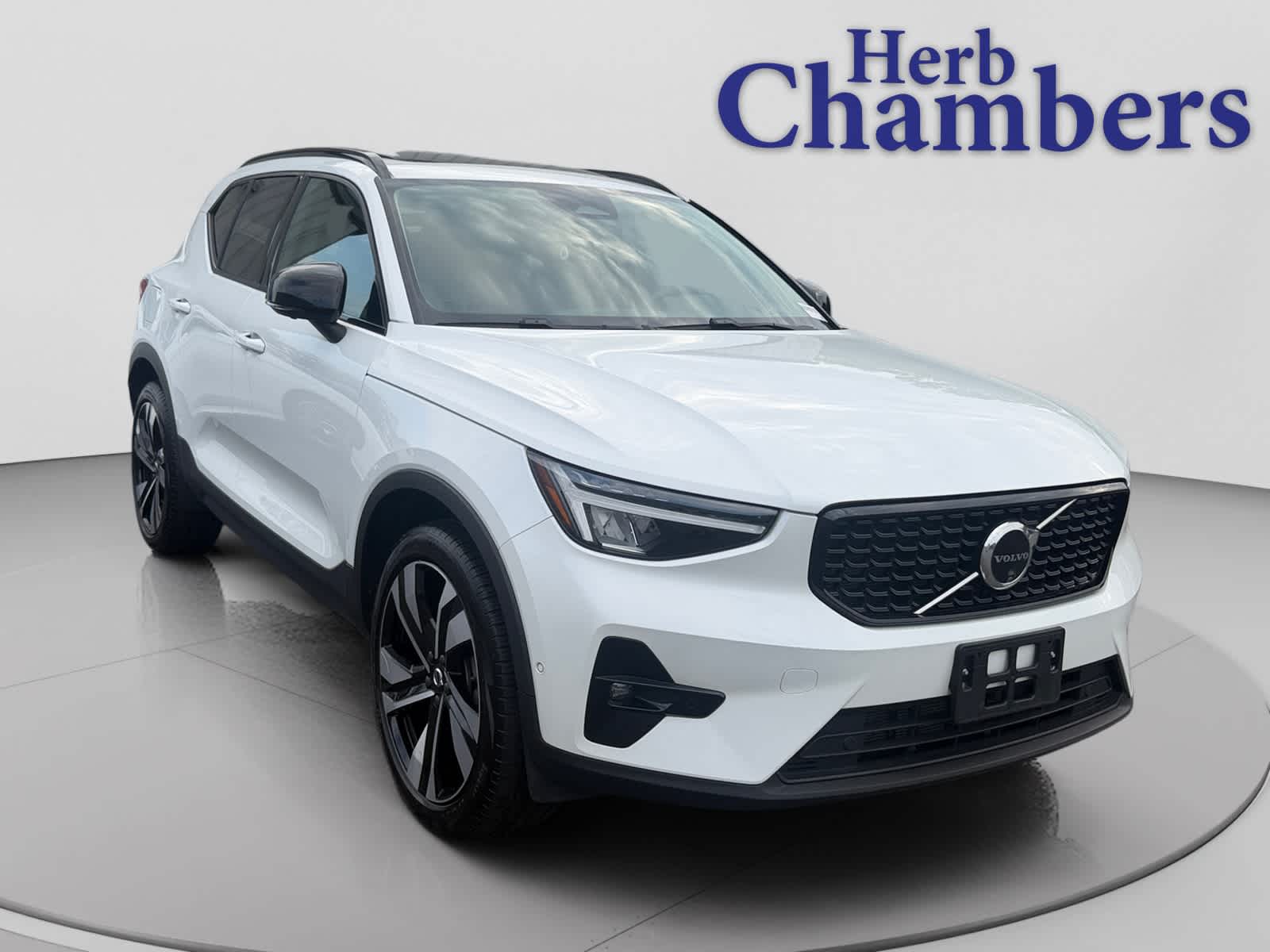 2024 Volvo XC40