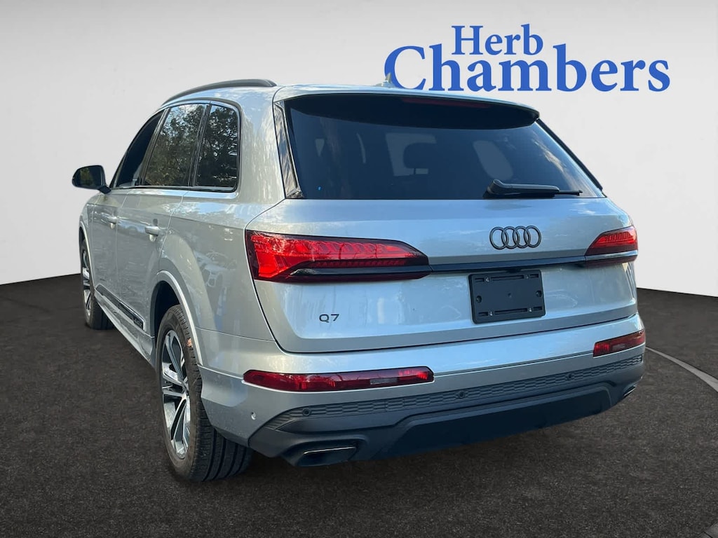 Certified 2025 Audi Q7 45 Premium SUV
