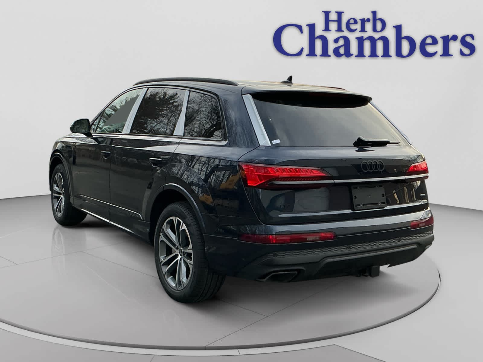 new 2026 Audi Q7 car, priced at $71,445