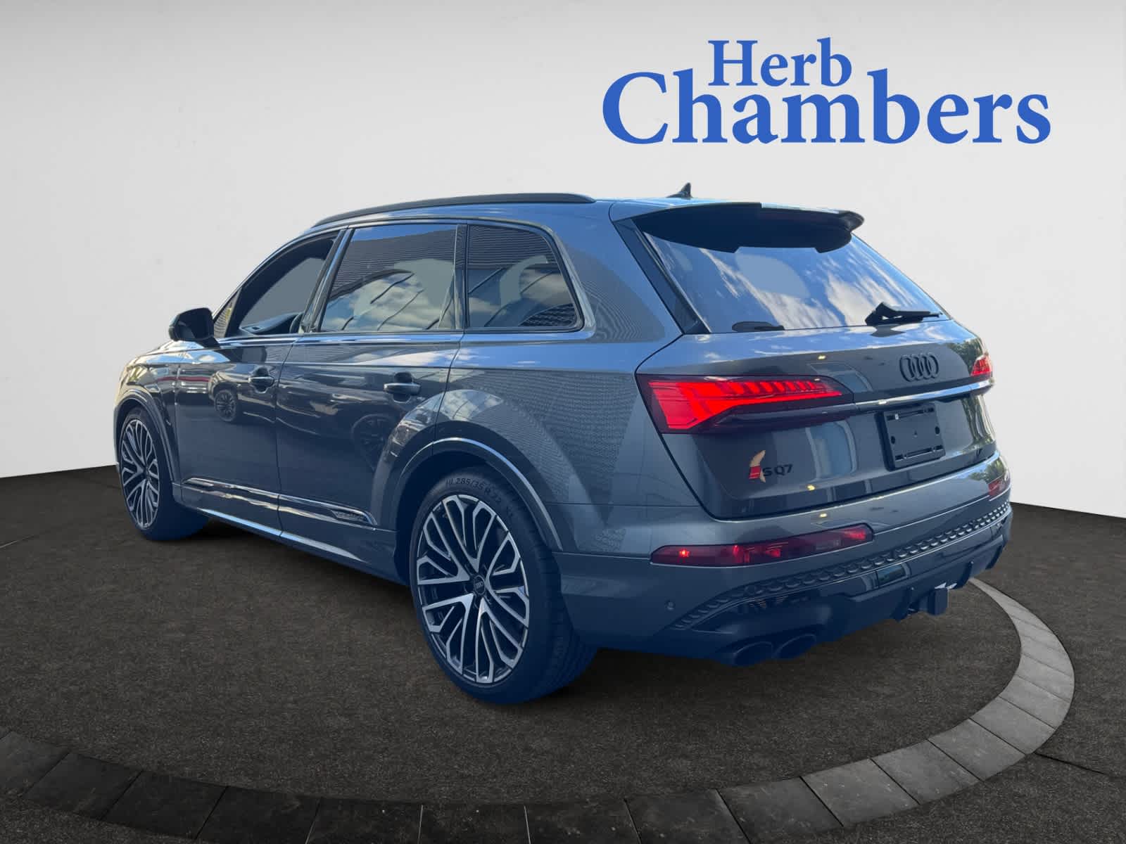 2025 Audi SQ7 Premium Plus photo 3