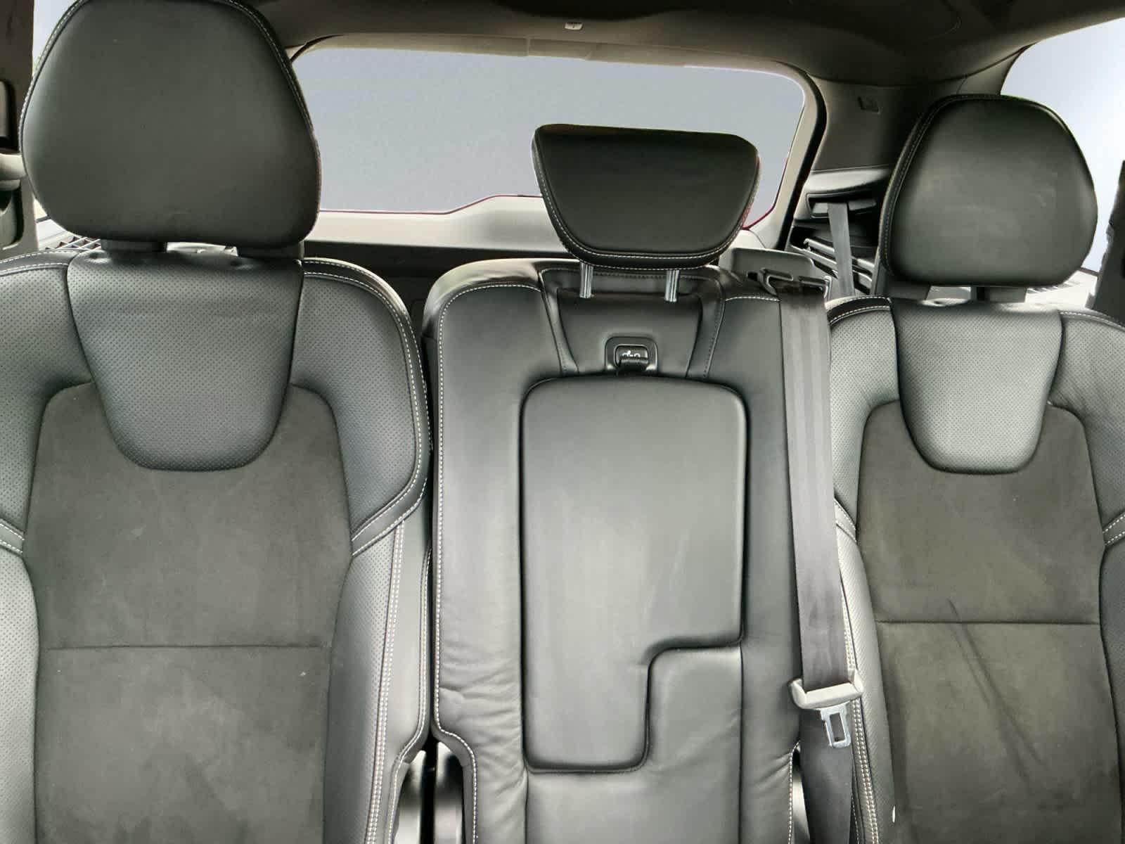 used 2018 Volvo XC90 car, priced at $17,997