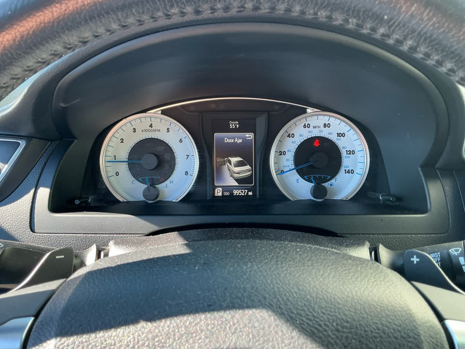 2016 Toyota Camry SE photo 4