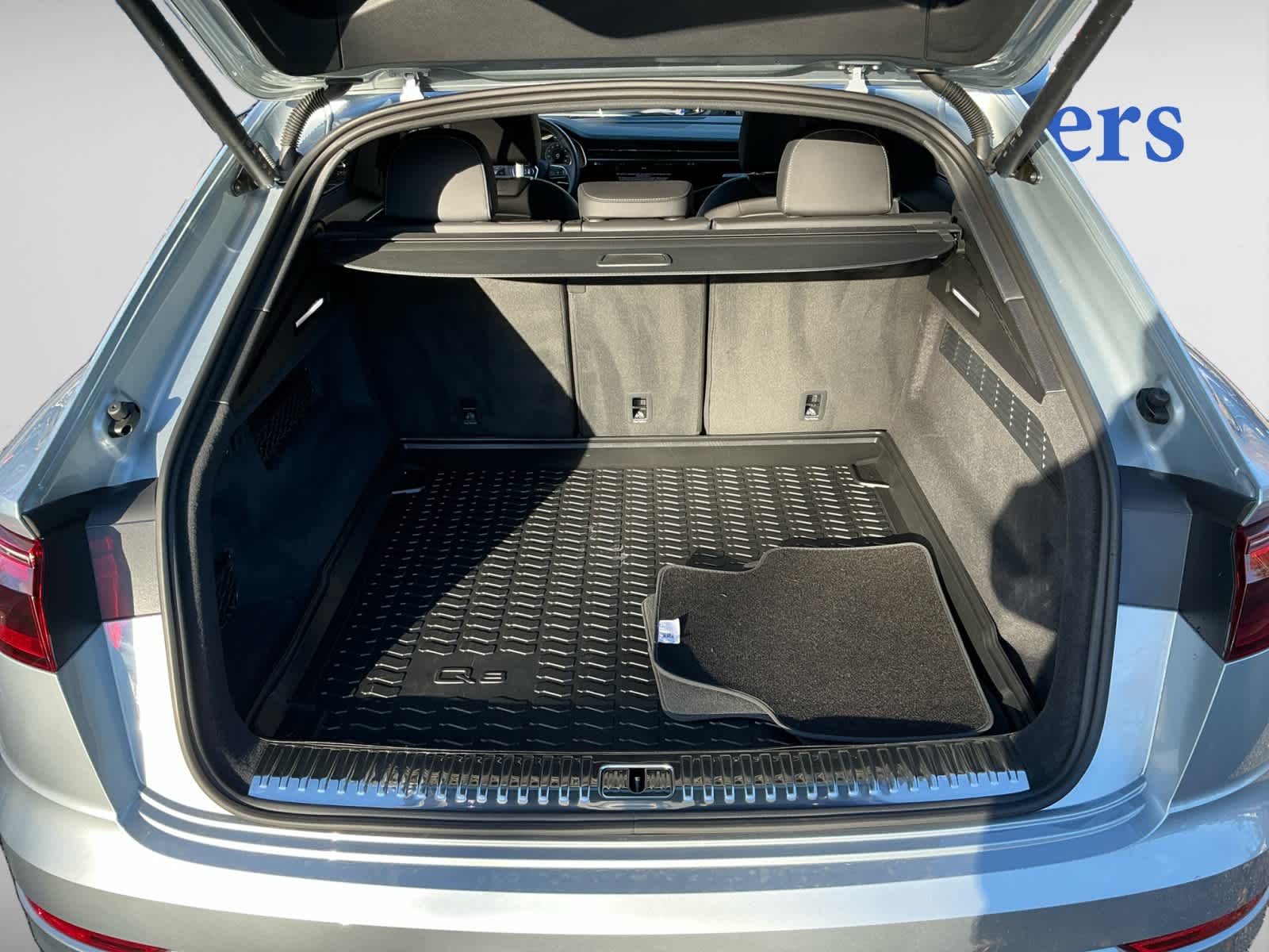 2025 Audi Q8 55 Premium photo 4