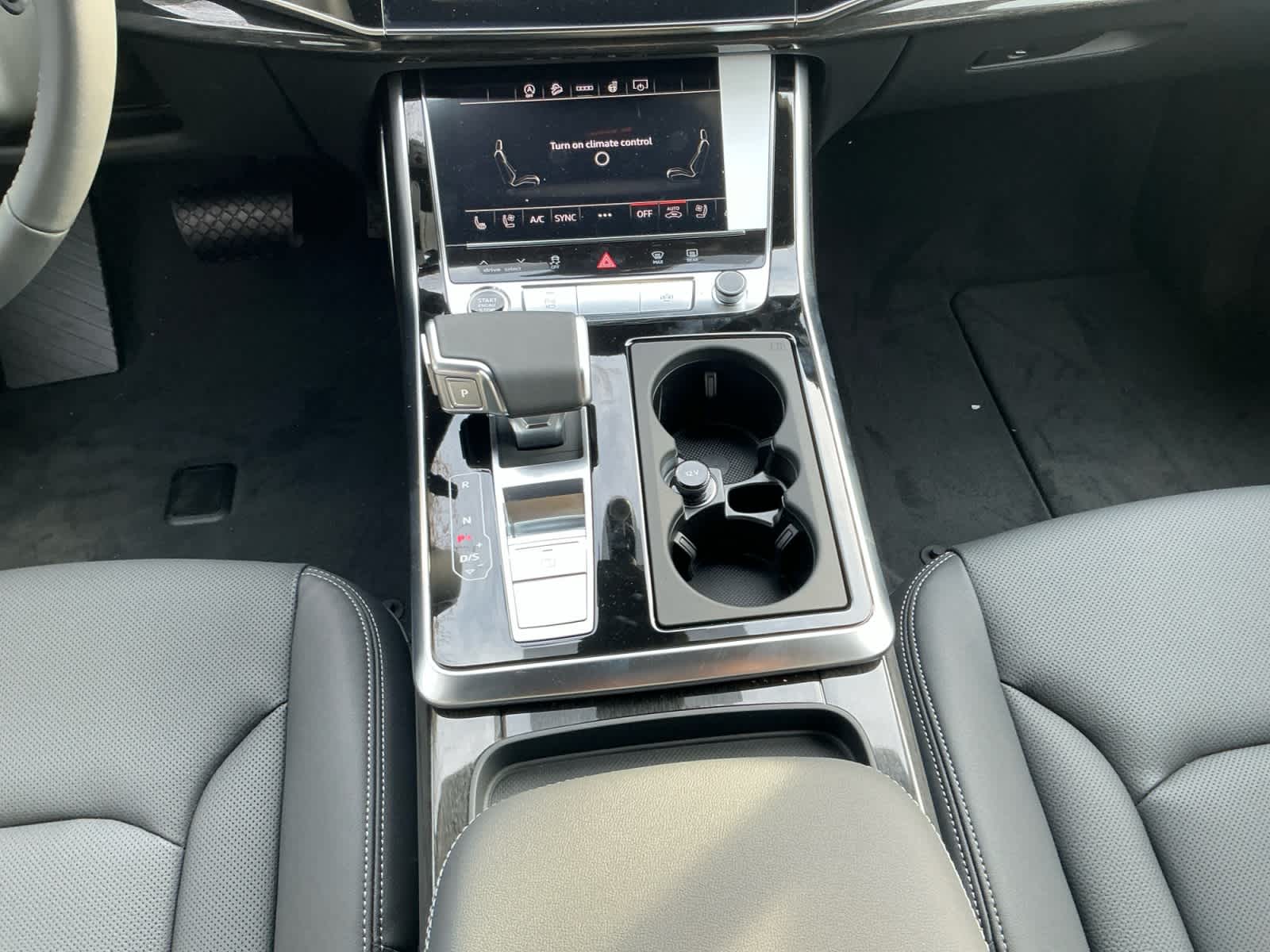 new 2026 Audi Q7 car, priced at $77,140