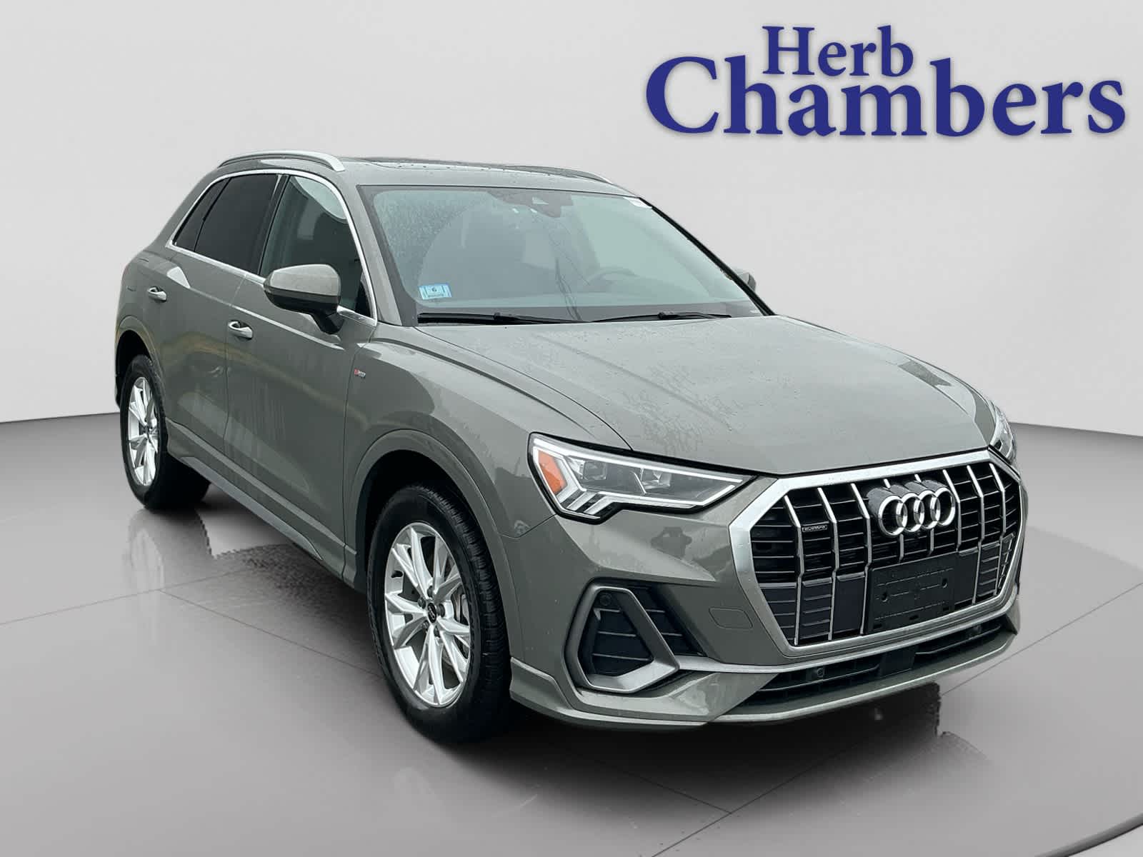 used 2025 Audi Q3 car, priced at $35,999