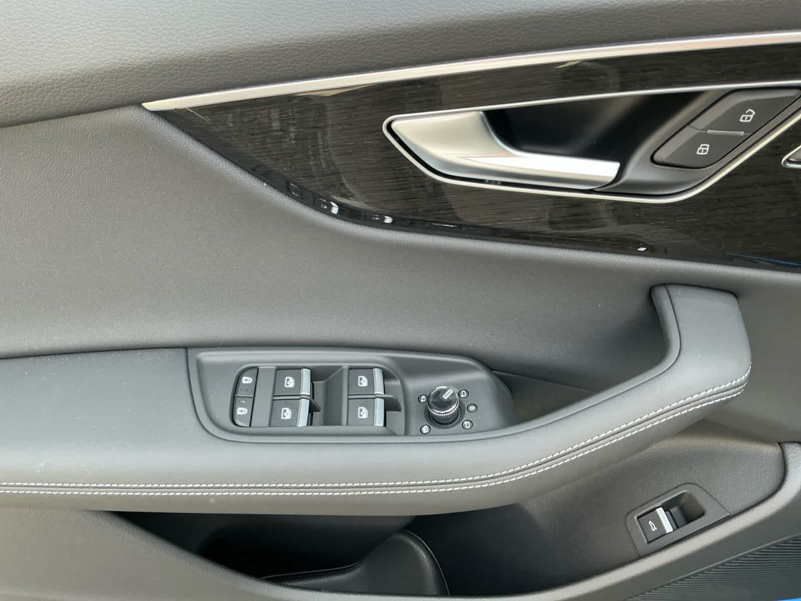 new 2026 Audi Q8 car, priced at $86,450