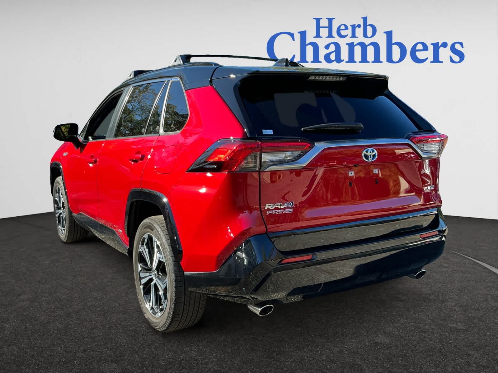 2022 Toyota RAV4 Prime XSE photo 3