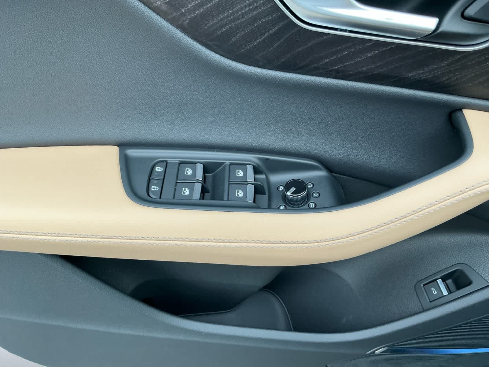 new 2026 Audi Q7 car, priced at $71,445