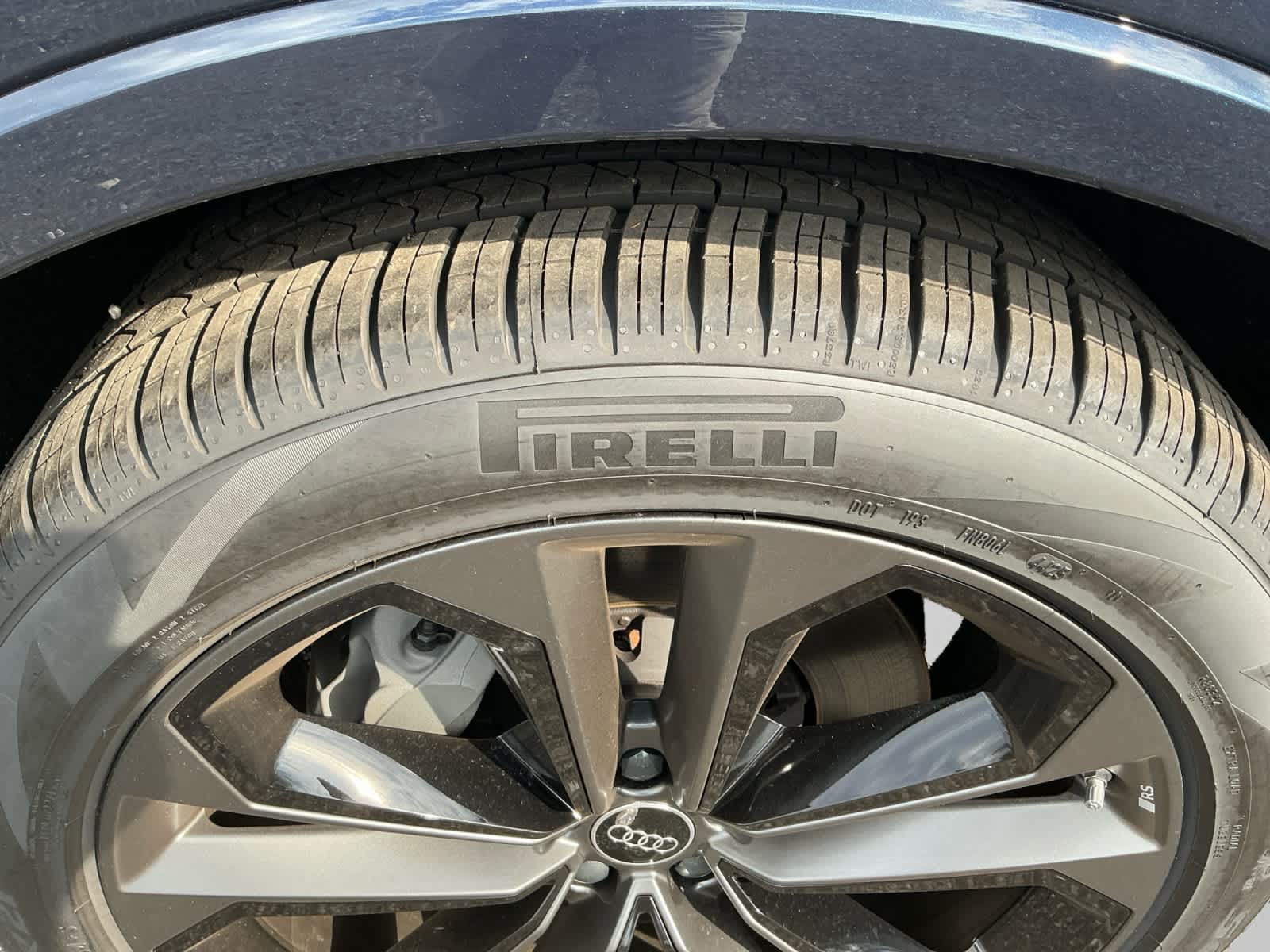 new 2026 Audi Q7 car, priced at $77,900