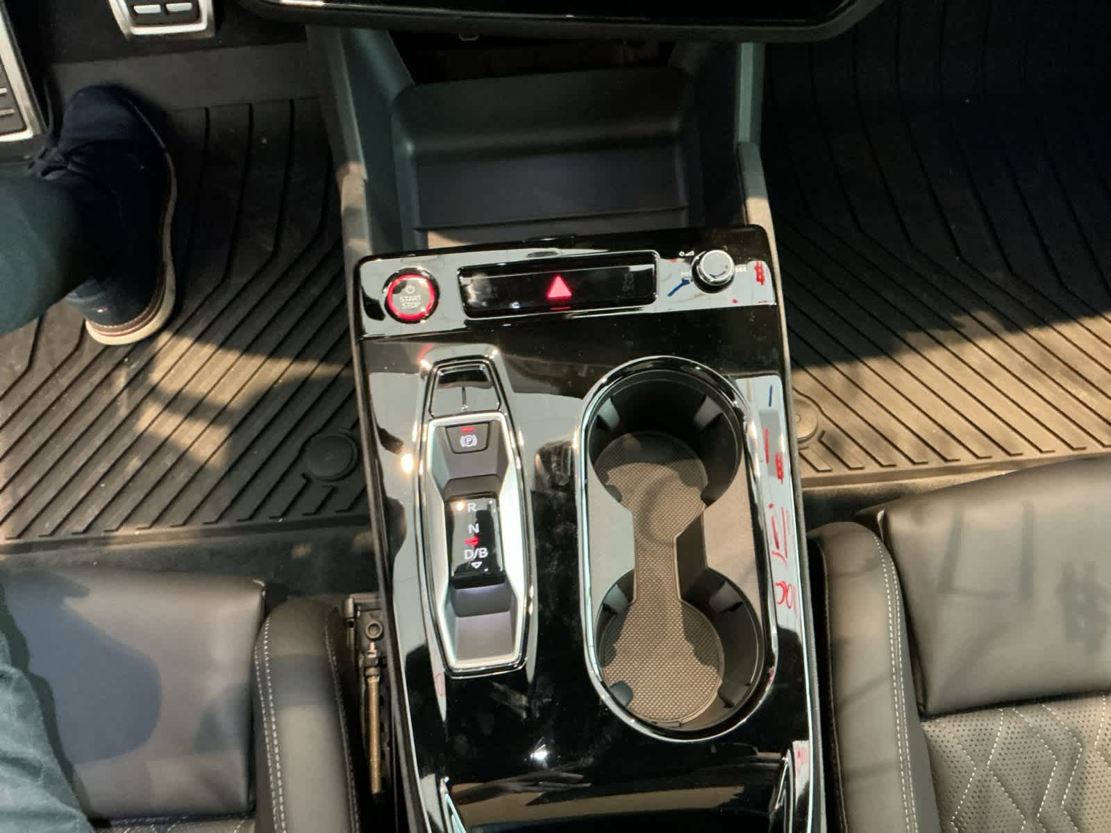 new 2025 Audi S6 Sportback e-tron car, priced at $85,750