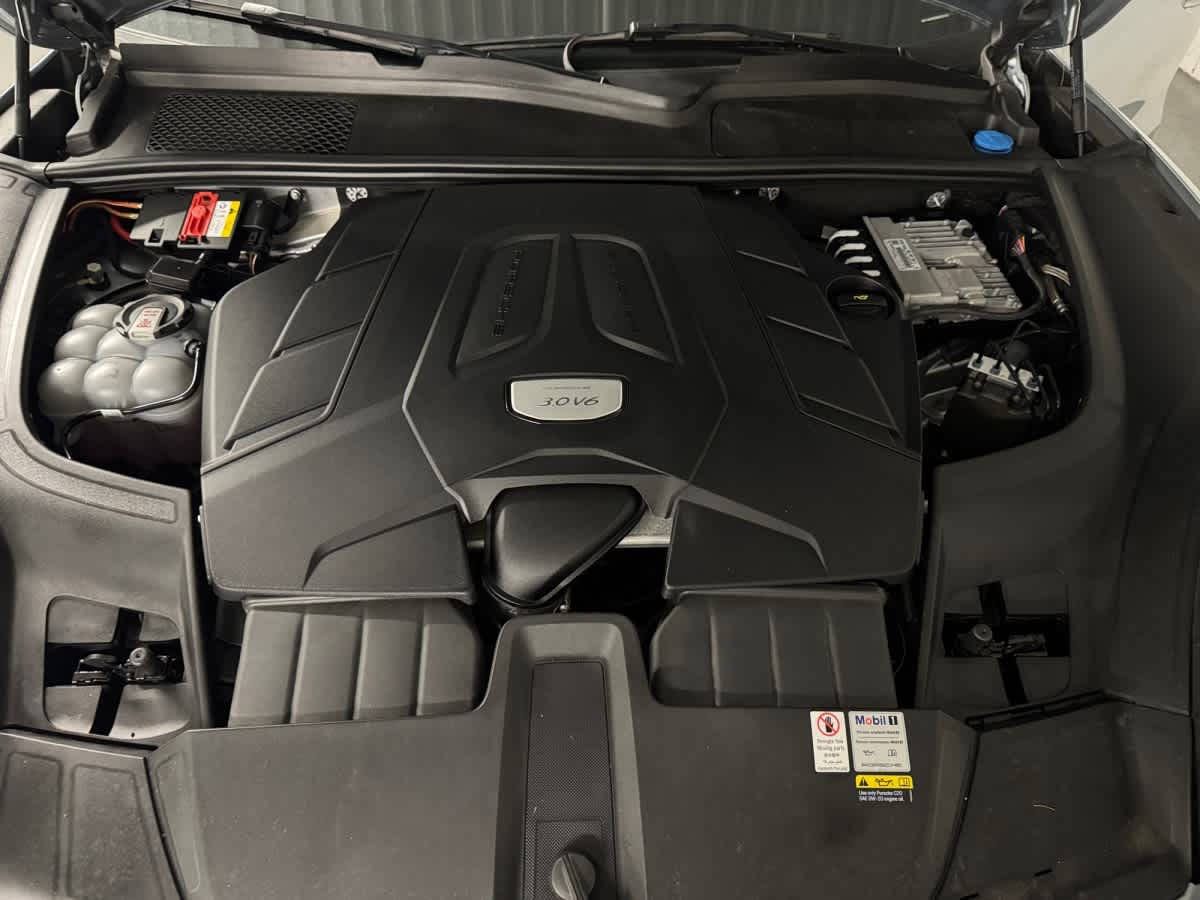 2022 Porsche Cayenne Platinum Edition - Photo 8