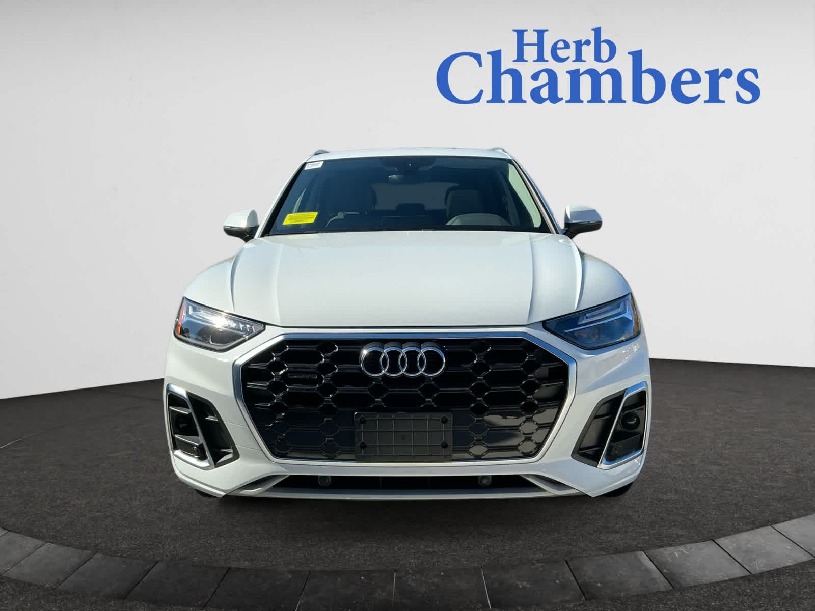 2022 Audi Q5 45 S line Premium photo 2