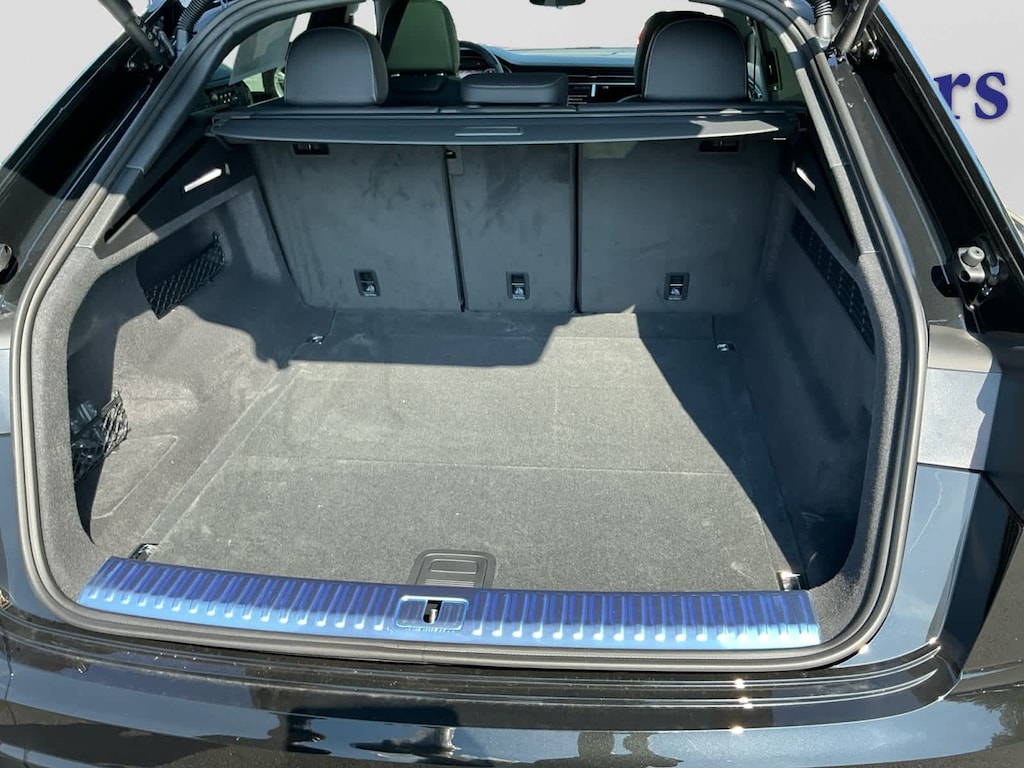 New 2026 Audi Q8 Premium SUV