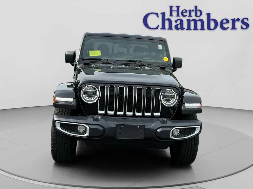 Used 2022 Jeep Gladiator Overland Truck Crew Cab