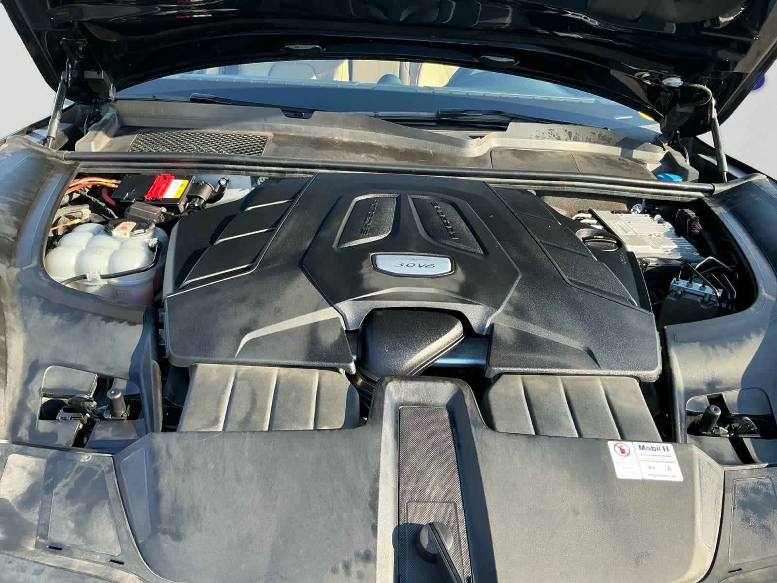 used 2021 Porsche Cayenne car, priced at $32,998