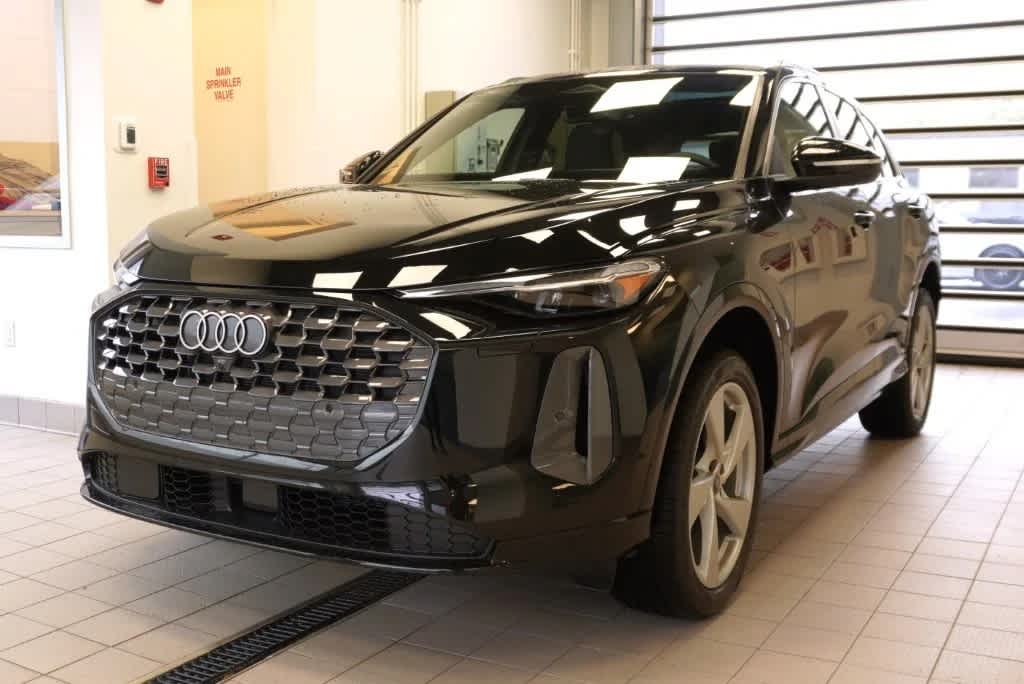 new 2025 Audi Q5 car, priced at $60,630