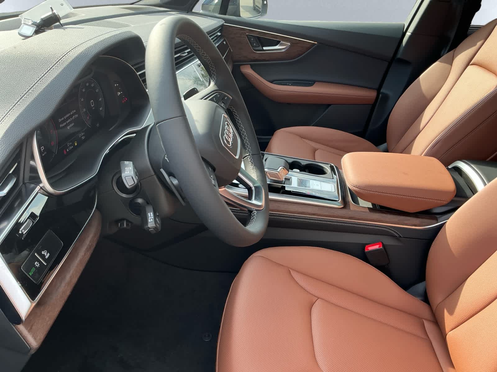 new 2026 Audi Q7 car, priced at $77,900