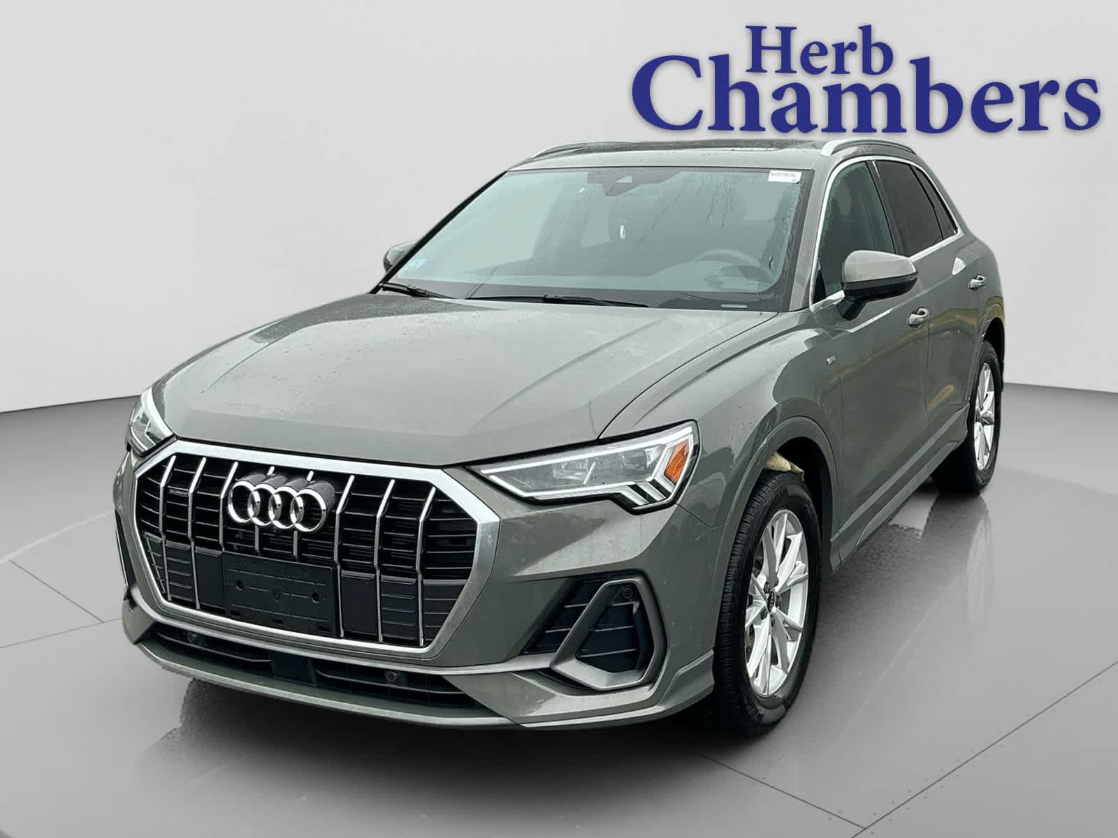 used 2025 Audi Q3 car, priced at $35,999